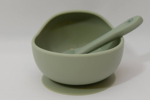 Scoop Suction Bowl with Spoon | Evergreen