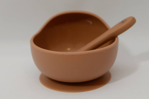 Scoop Suction Bowl with Spoon | Potters Clay